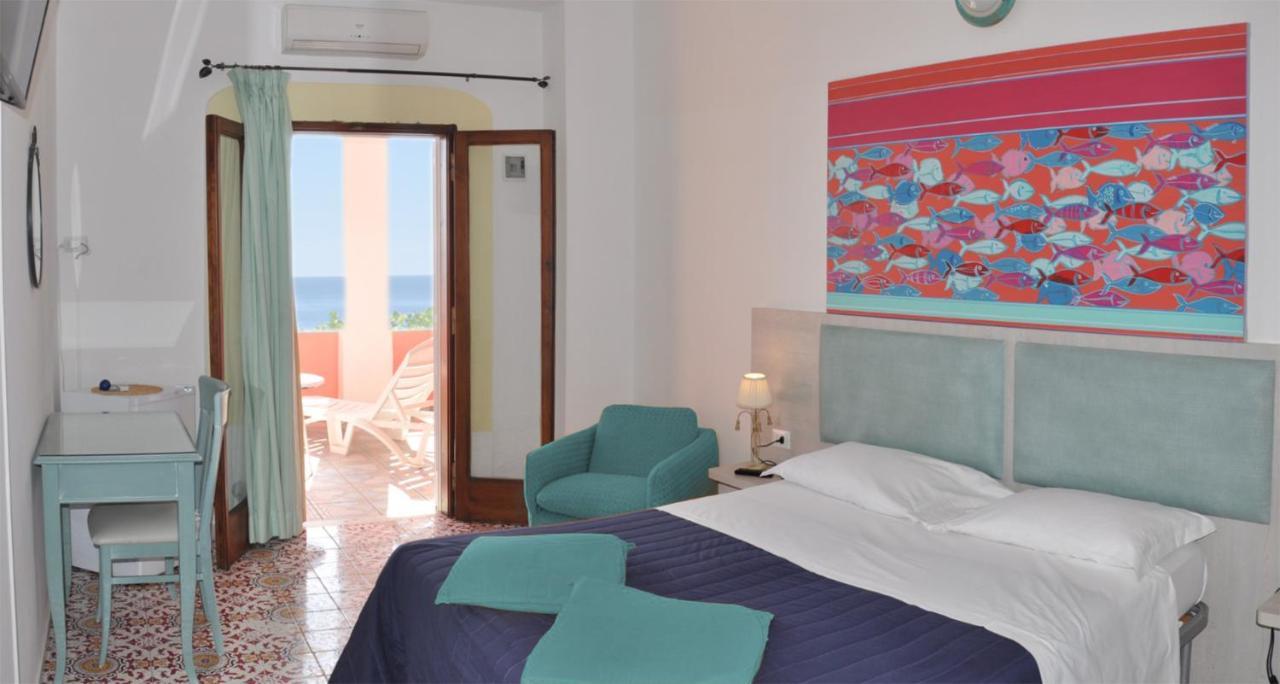 Hotel Casa Rosa Sea & Spa Sant'Angelo  Экстерьер фото